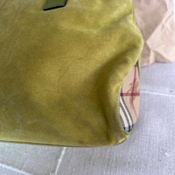 Burberry London Suede Haymarket Check Horn Toggle Shoulder Bag Green - Picture 9 of 15